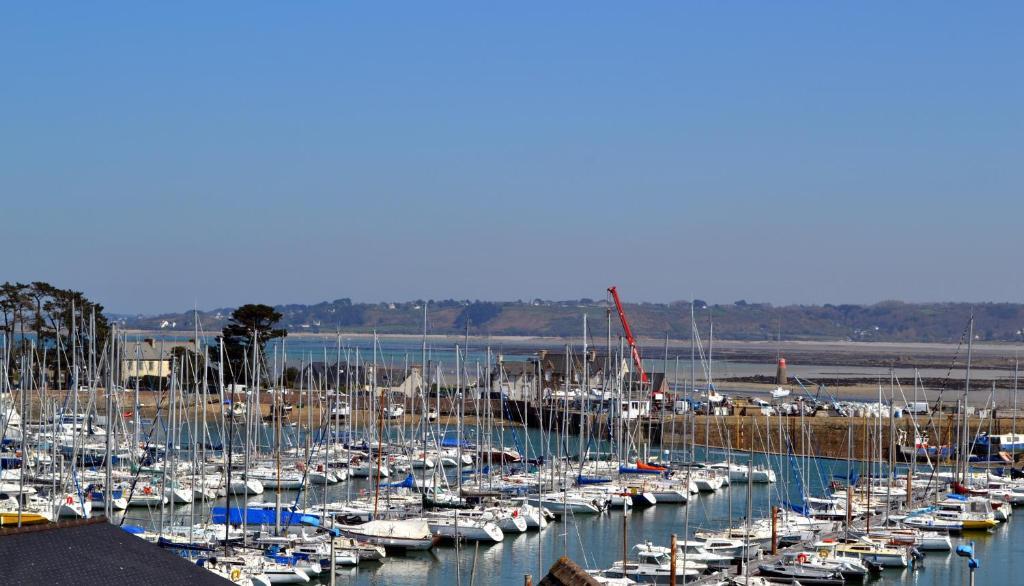 Au Bon Accueil Hotel Perros-Guirec Eksteriør billede